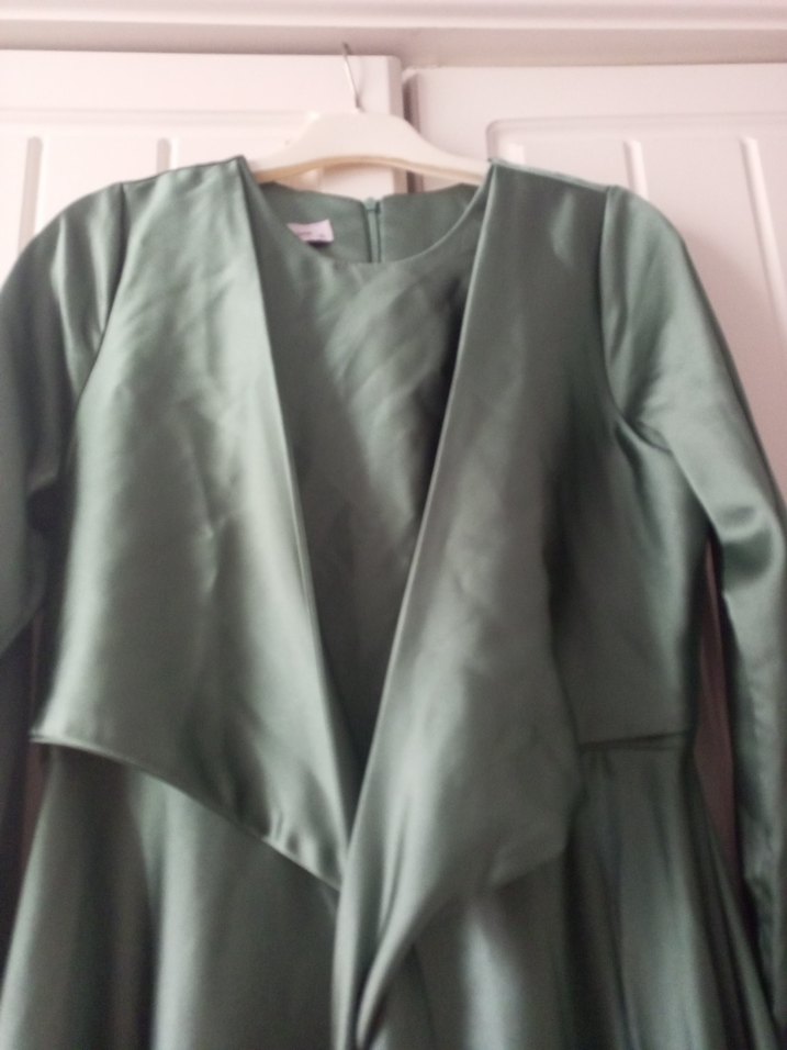 Yeşil Uzun Drapeli Tesettür Elbise - Görsel 4