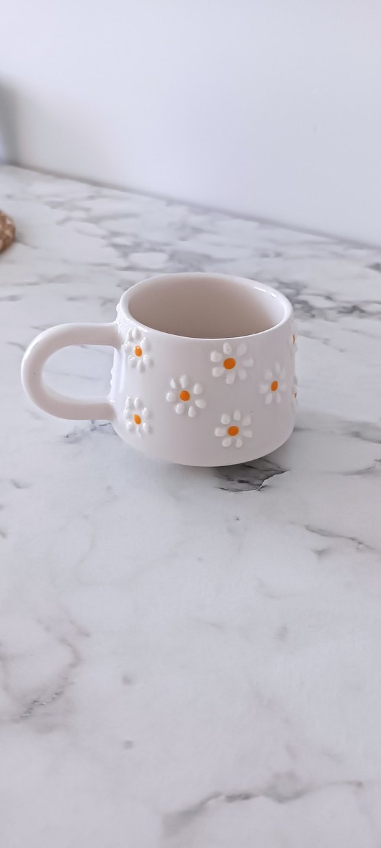 Beyaz Papatya Desenli Seramik Kupa - Görsel 3