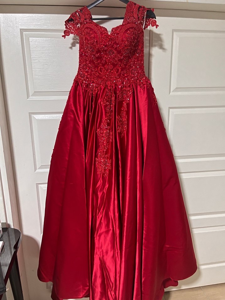 Kırmızı Nakışlı Uzun Kına Elbisesi - Görsel 3