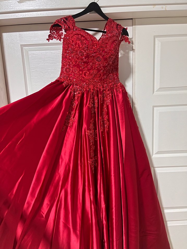 Kırmızı Nakışlı Uzun Kına Elbisesi - Görsel 5