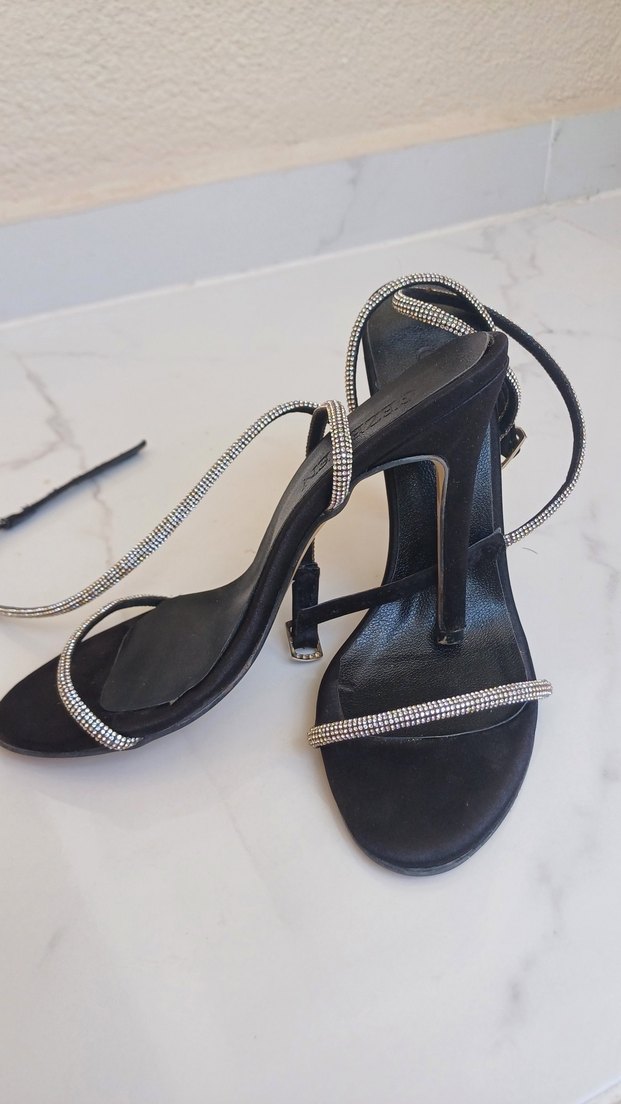 Parlak Siyah Yılan Desenli Tokalı Stiletto - Görsel 2