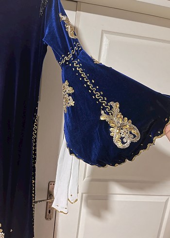 Kadın Nakışlı Uzun Kollu Altın Renkli Henna Elbisesi - Görsel 3