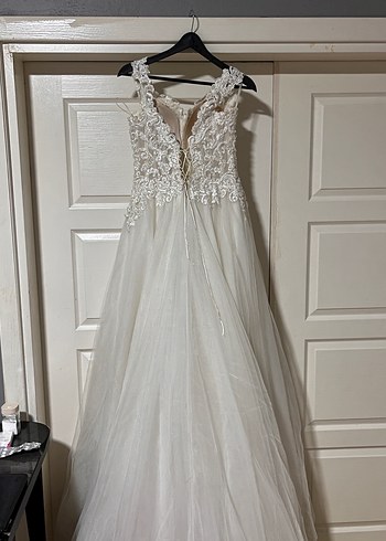 Dantel Detaylı Uzun Beyaz A Kesim Gelinlik - Görsel 3