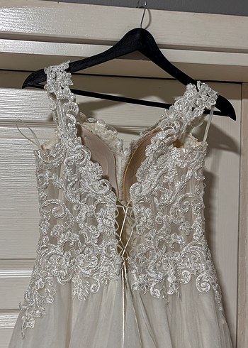 Dantel Detaylı Uzun Beyaz A Kesim Gelinlik - Görsel 4