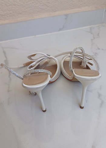 Beyaz Saten Stiletto Topuklu Kadın Gelin Ayakkabısi - Görsel 3