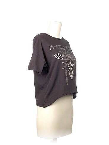 Mudo Mudo T-shirt %70 İndirimli.