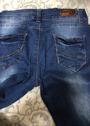 28 Beden lacivert Renk Fermuarlı Lacivert Kadın Jean