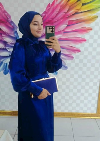 Uzun Kollu Koyu Mavi Bağcıklı Elbise