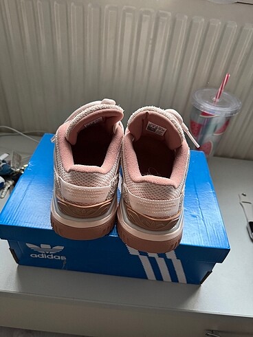 38 Beden Adidas niteball serisi
