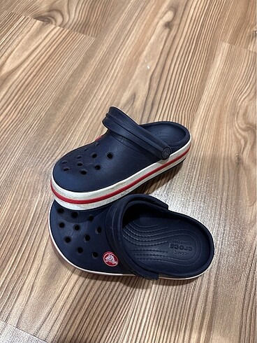 Crocs 9 (25-26 noya denk gelmektedir)