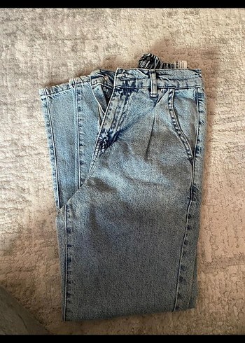 Düğmeli Gri Mavi Rahat Kesim Kadın Kot Pantolon