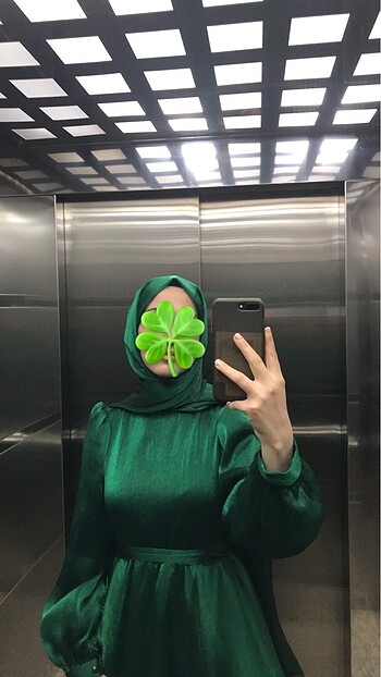 36 Beden yeşil Renk Her yerde giyebileceğiniz harika bir elbise ve çok rahat