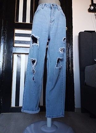Yırtık jean