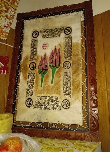 Boy 86 en 60 küçük bir tabla değil Gerçek ceylan derisi ahşap ta