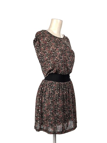 Batik Batik Kısa Elbise %70 İndirimli.