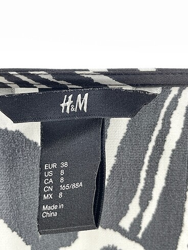 38 Beden çeşitli Renk H&M Kısa Elbise %70 İndirimli.