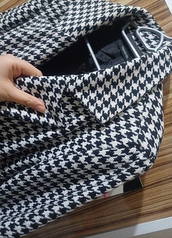 40 Beden siyah Renk Blazer ceket kazayagi desenli