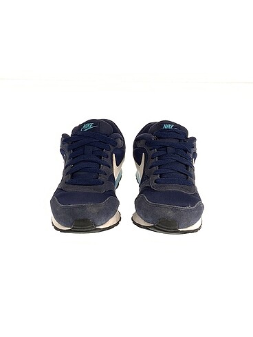 36 Beden Nike Spor Ayakkabı %70 İndirimli.