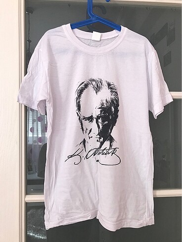Diğer S beden Atatürk fotoğraflı tişört