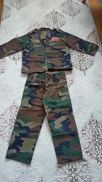 Asker kıyafeti 