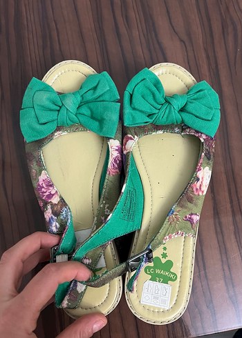 Yeşil Fiyonklu Kadın Dolgu Topuk Sandalet - Görsel 4