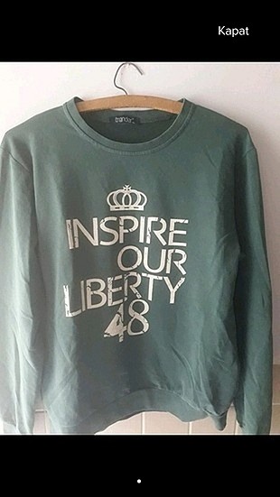 sweatshirt