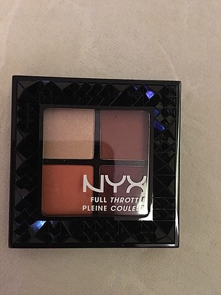 NYX full throtte pleine couleur
