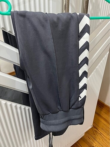 xs Beden Hummel eşofman