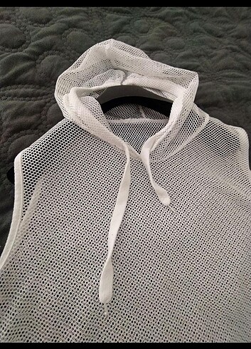 Fileli kapşonlu sweatshirt