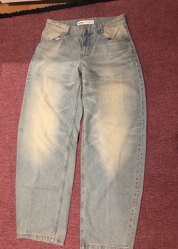 Bershka Acik Mavi Dusuk Belrahat Kesim Jean