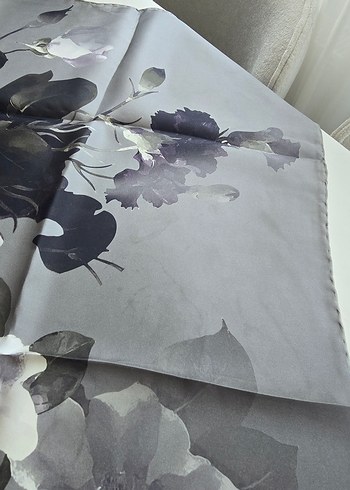 Belli twill ipek eşarp - Görsel 3