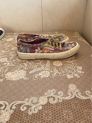 37 Beden Orijinal Superga