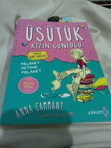  Beden Renk Üşütük Kızın Günlüğü 3 kitap set Yakamoz Yayınları