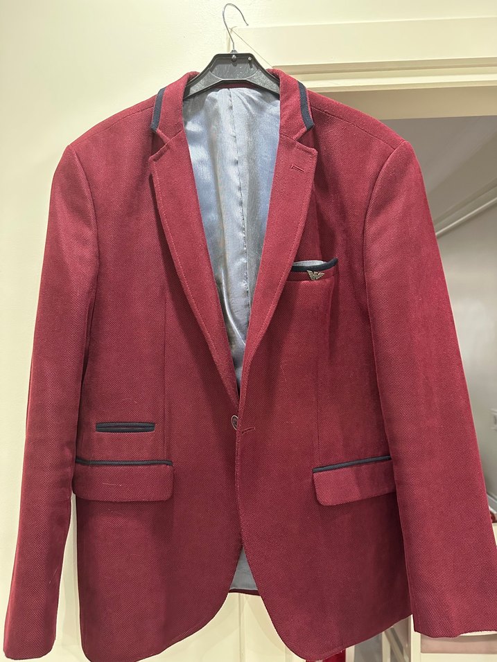 Düğmeli Lacivert Erkek Takım Elbise ve bordo ceket - Görsel 2