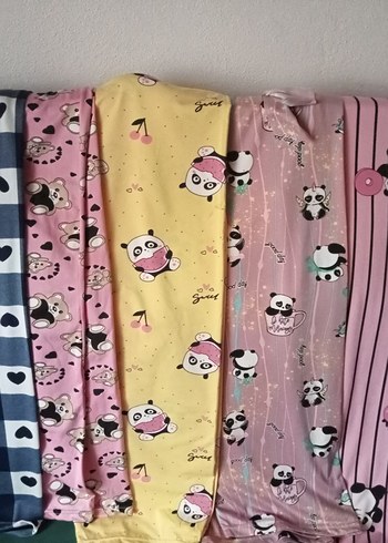 Kadın Renkli Baskılı Pijama Takımı