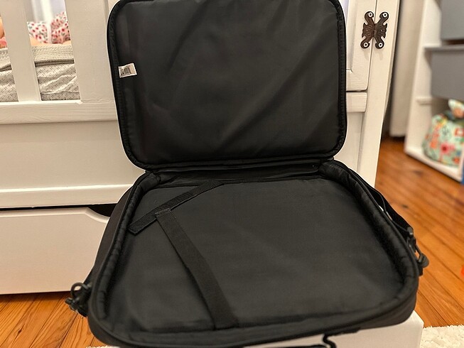  Beden Case Logic Laptop çantası