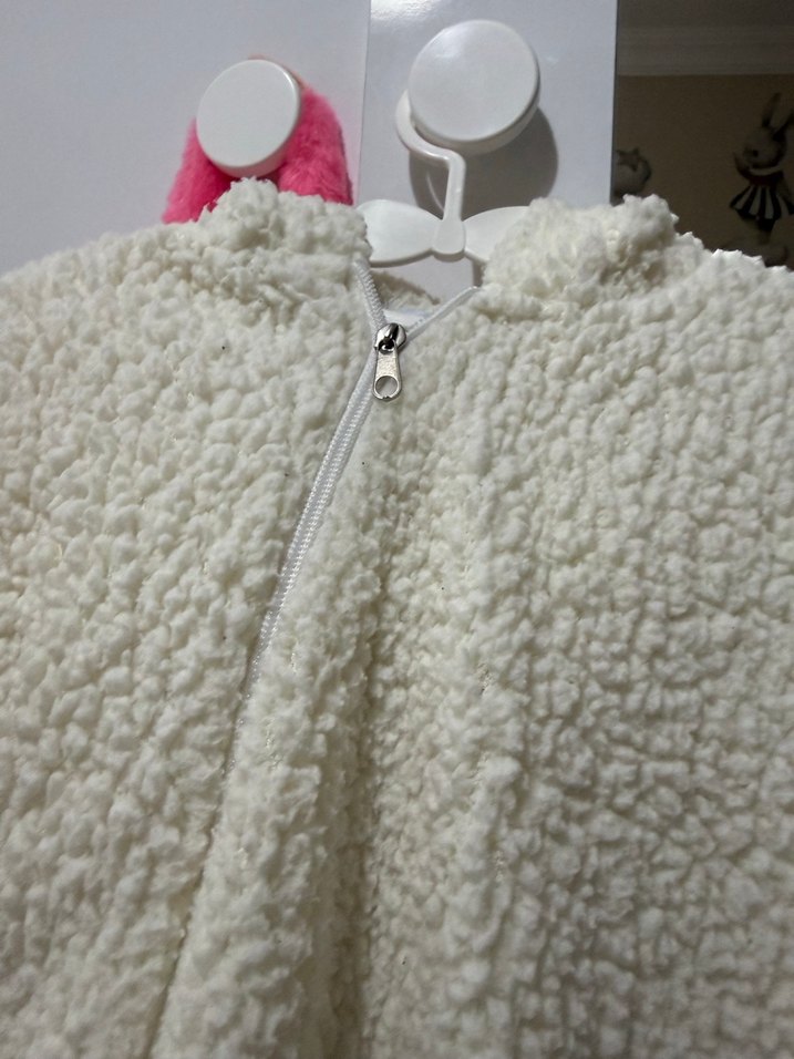 Beyaz Kürklü Bebek Kız Tulumu - Görsel 2