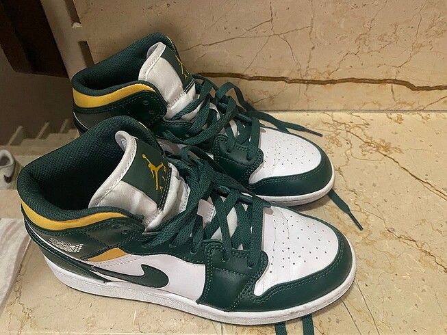 Nike Jordan Sonic model