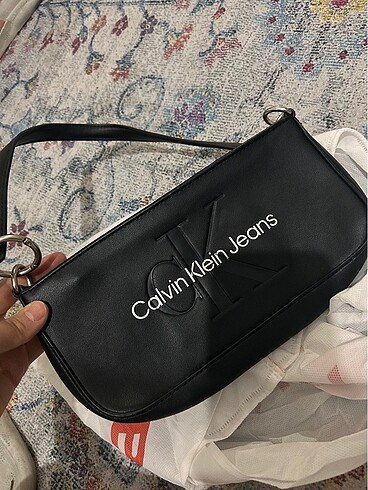 Calvin Klein orijinal canta