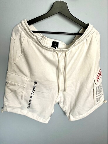 H&M nasa şort