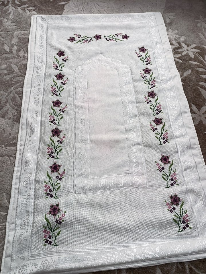 Çiçek Desenli El İşi Örtü Seti - Görsel 5