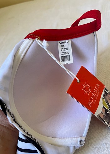 42 Beden Çizgili Strappy Bikini Üstü