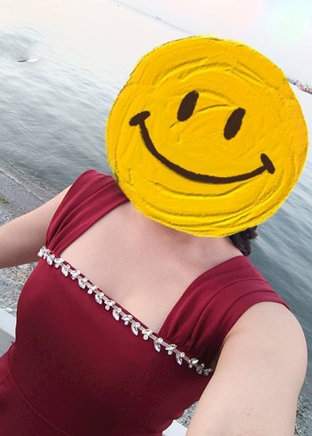 Kırmızı Parlak Midi Elbise