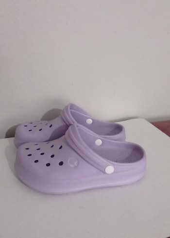 Crocs 36