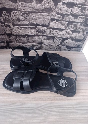 Siyah Tokalı Kadın Sandalet - Görsel 6