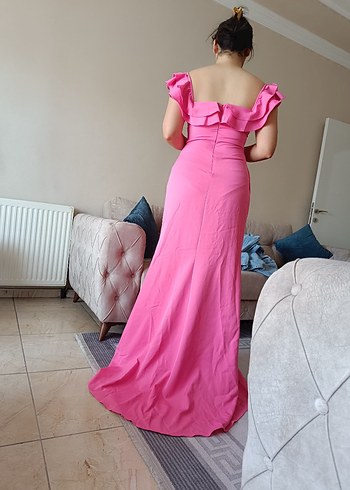 Pembe Uzun Fırfırlı Straplez Elbise - Görsel 8