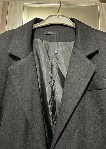 Düğmeli Siyah Kadın Midi Ceket - Görsel 2