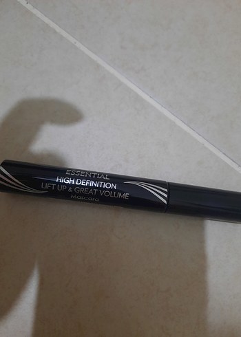 Golden Rose Essential Siyah Maskara - Görsel 2