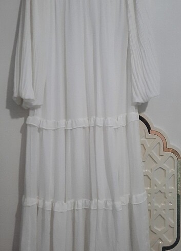 Uzun beyaz elbise