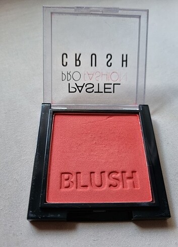  Beden Renk Pastel Pro Fashion Crush Blush Kırmızı Toz Allık 304 Numara